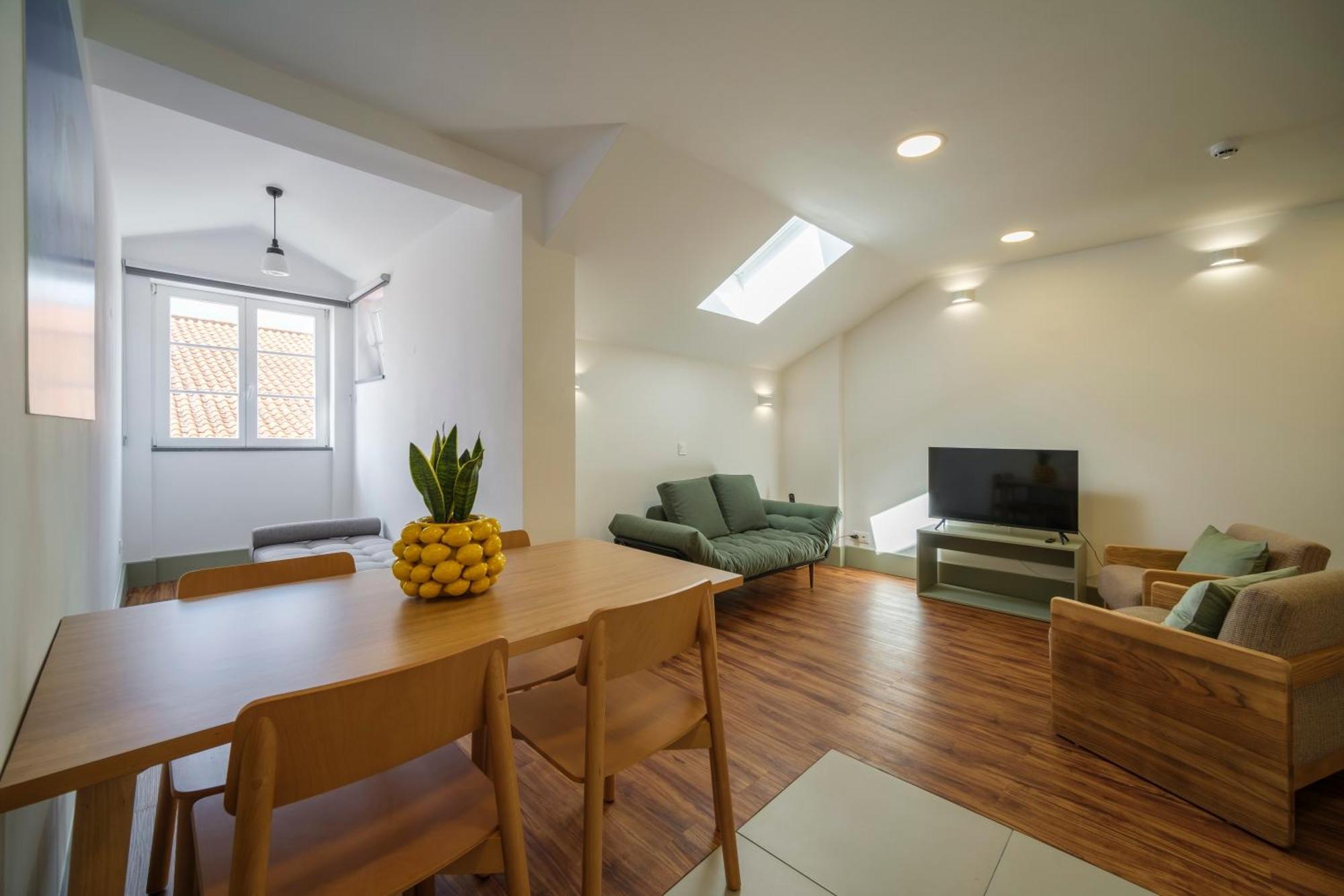 Apartment Azimute 5 *
